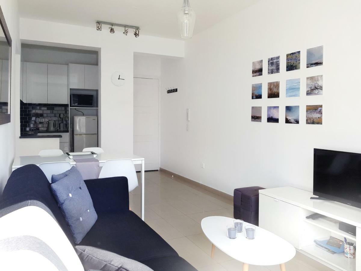 City Pearl - Modern 2 Bed Sea View Apt In City Centre Lemesós Eksteriør bilde