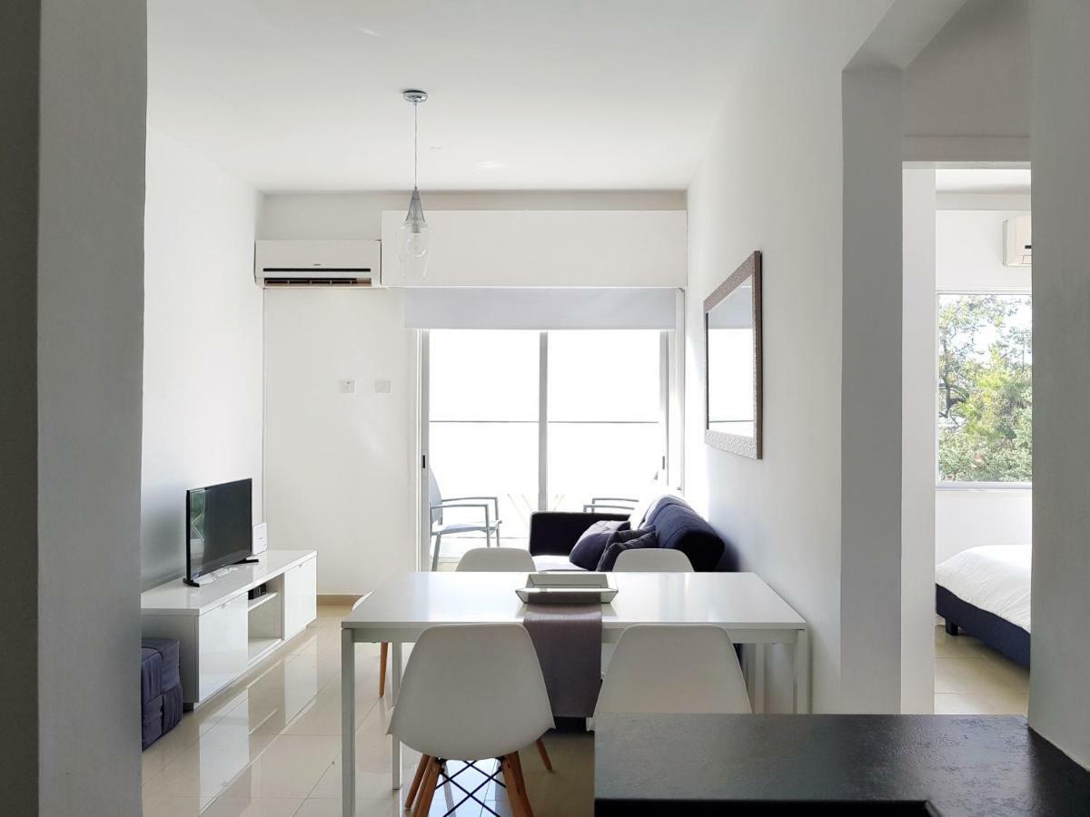 City Pearl - Modern 2 Bed Sea View Apt In City Centre Lemesós Eksteriør bilde